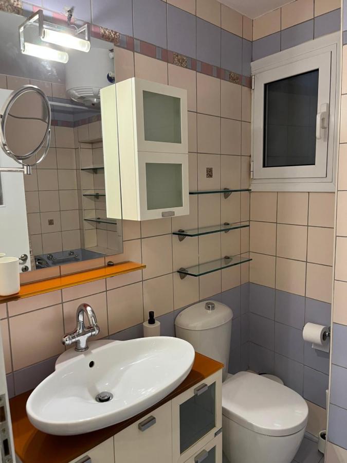 Chita'S Downtown Apartment Ioannina Ngoại thất bức ảnh