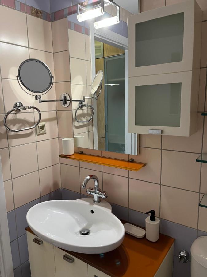 Chita'S Downtown Apartment Ioannina Ngoại thất bức ảnh
